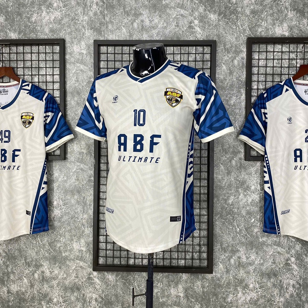 Áo thể thao ABF Ultimate thiết kế màu kem trắng và xanh biển năng động